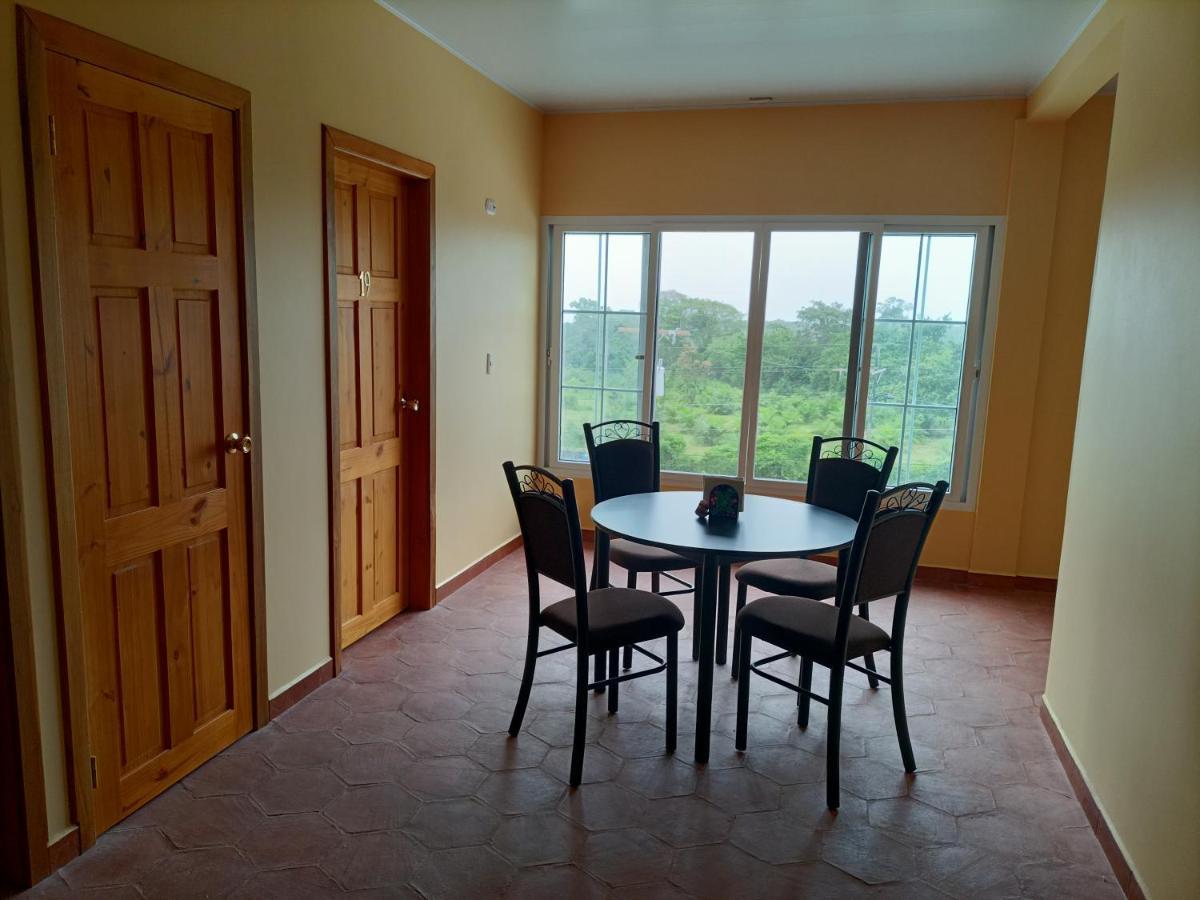 Hotel Y Restaurante Virgen De Fatima 拉塞瓦 外观 照片